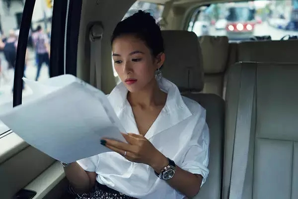 23歲才開(kāi)始學(xué)英語(yǔ)，到現(xiàn)在面對(duì)采訪全英文回答，章子怡經(jīng)歷了什么