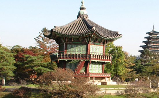 法國(guó)旅游英語陪同翻譯服務(wù)的特色