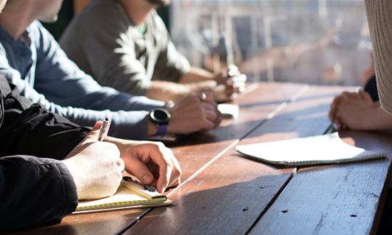 法律翻譯為什么選擇優(yōu)意通，他們有哪些優(yōu)勢